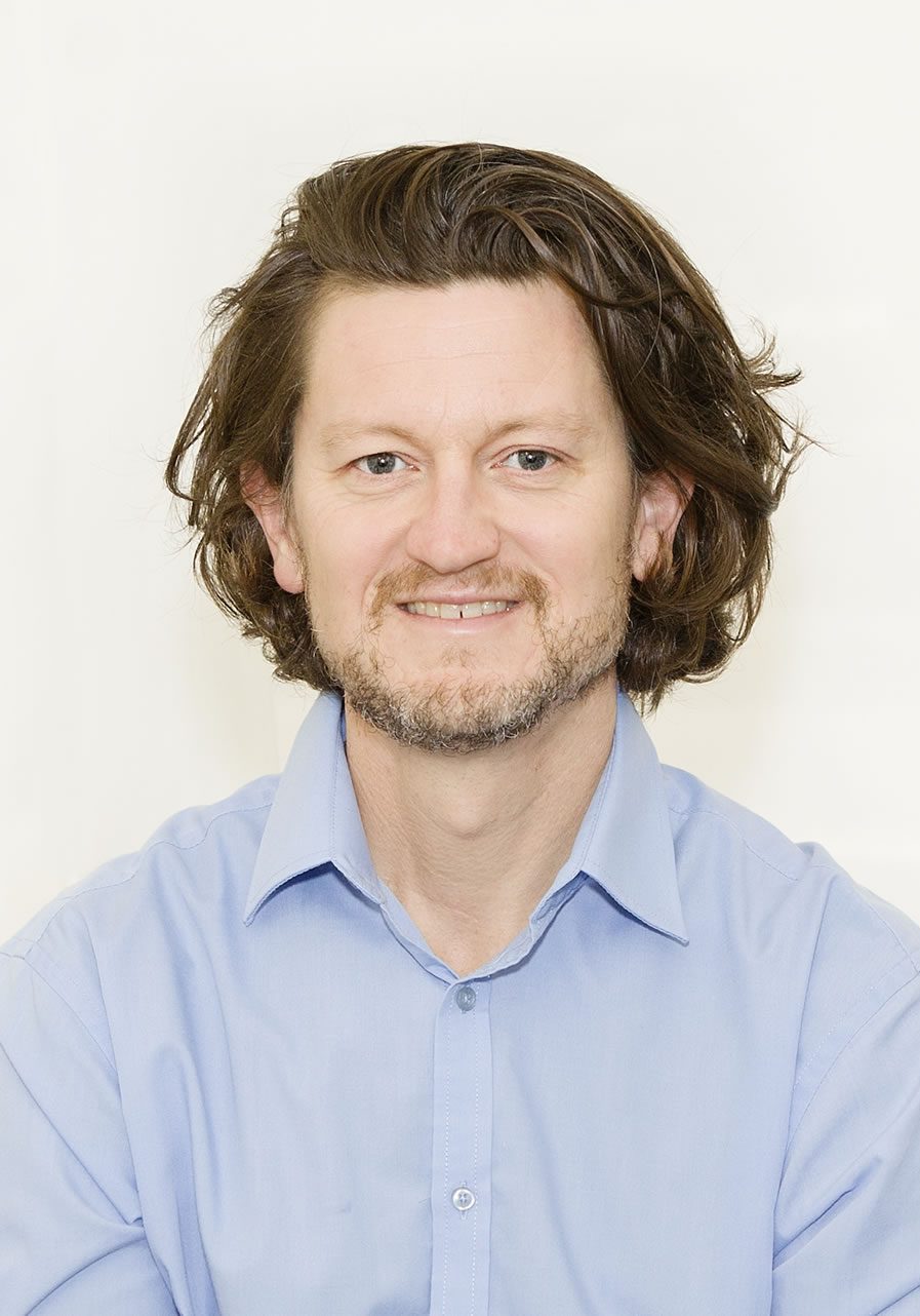 Profile 1 pic - Mr Adam Skidmore-1026